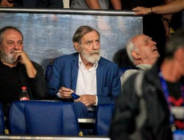 Στο ΟΑΚΑ ο Γιώργος Βαρδινογιάννης - Χειραψία με Γιαννακόπουλο (φωτο)